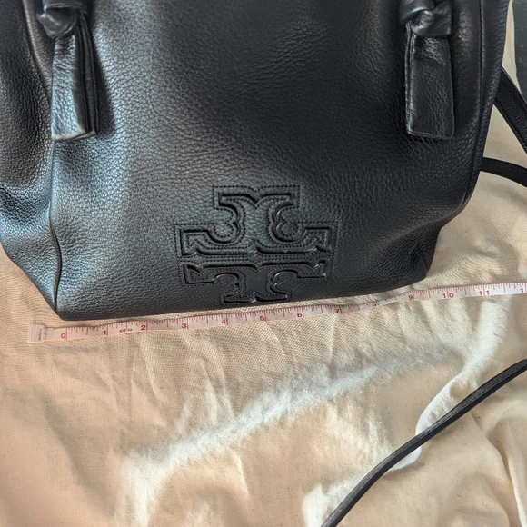 Tory Burch Black Pebbled Leather Tote with Gold Chain Straps - Picture 3 of 5